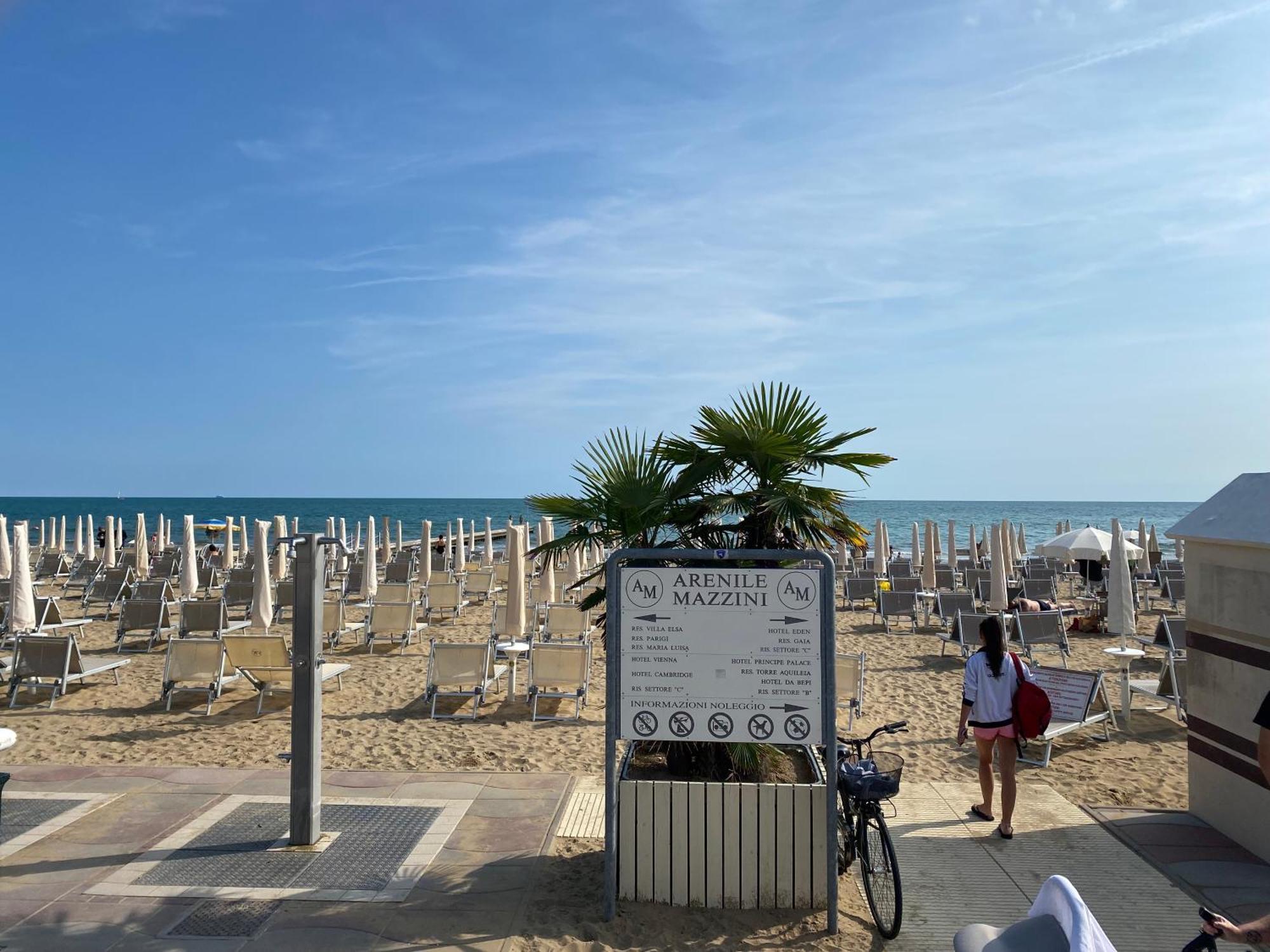 Hotel Mazzini Lido di Jesolo Buitenkant foto